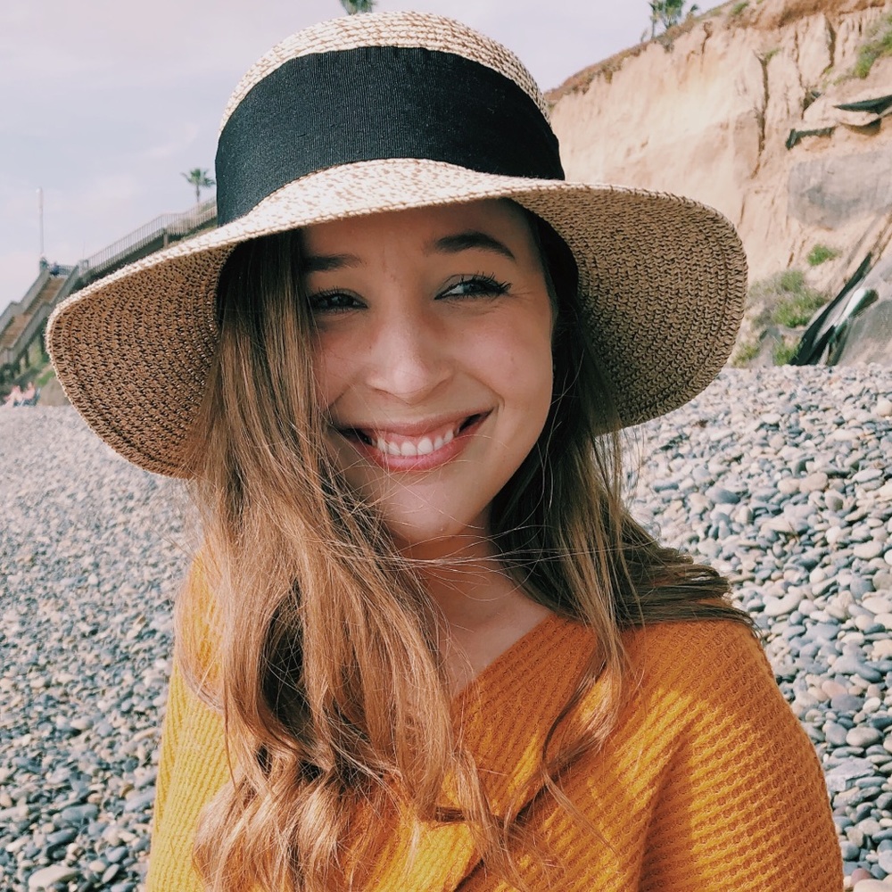 Meet your Posher, Danielle